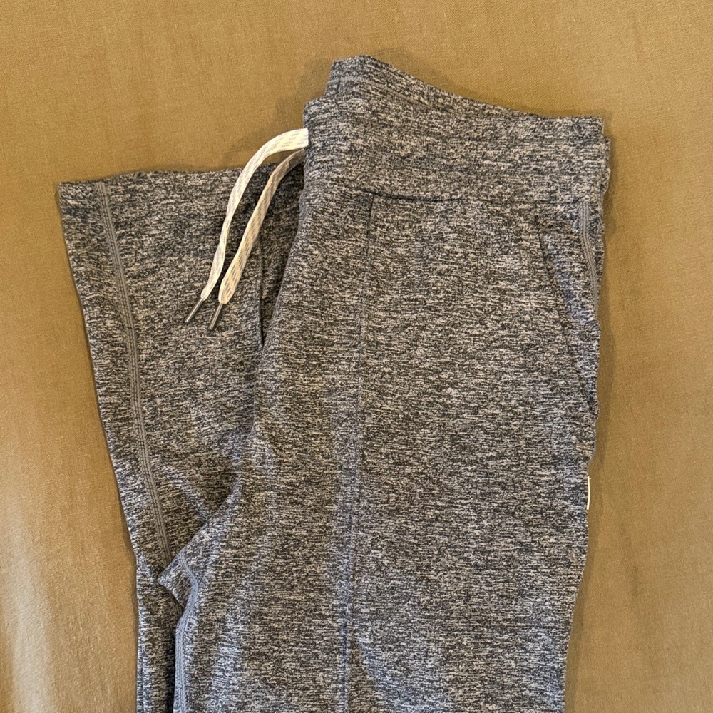 Vuori Halo Wide Leg Flare Pant